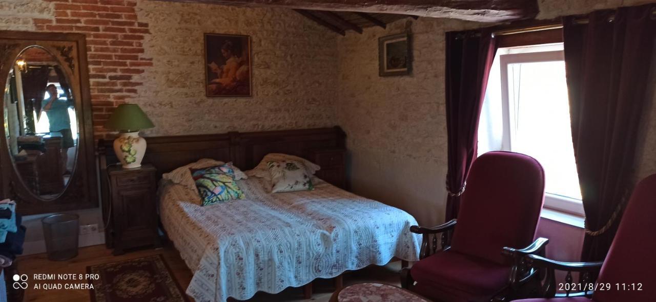 Le LangonChez Marek Et Urszula住宿加早餐旅馆 外观 照片
